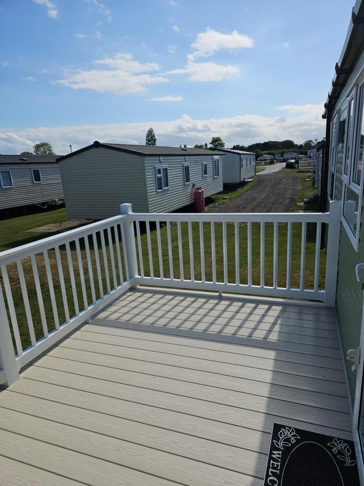 Lovely 8 Berth Caravan At Sunnydale In Lincolnshire Ref 35239S Louth  Buitenkant foto